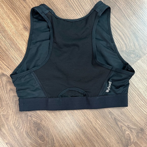 Crop top - Picture 2 of 2